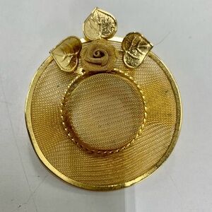 Gold Tone Mesh Floral Hat Pin Brooch Costume Jewelry - Unmarked